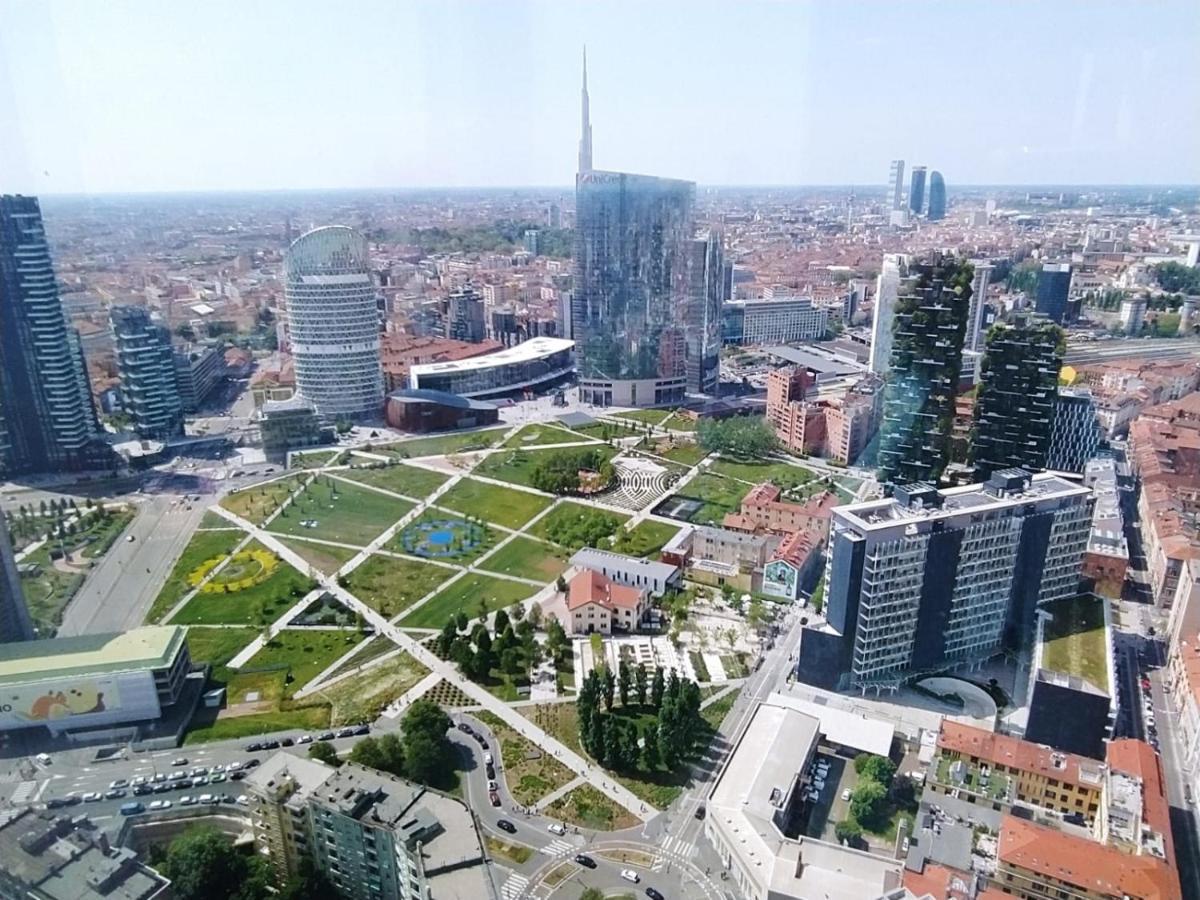 King'S House Bosco Verticale Unicredit Tower Gaeaulenti ميلان المظهر الخارجي الصورة